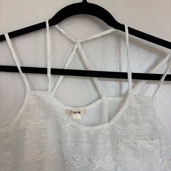White lace cami cropped top - Picture 3 of 3